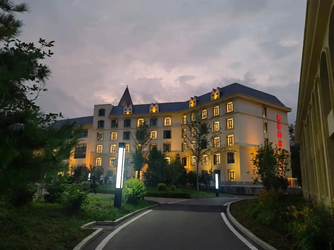 总有不受人待见的人手伸的太长,管好你自己家的