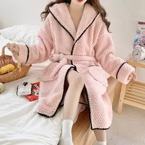 秋冬季 珊瑚绒加绒加厚法兰绒浴袍冬天连帽睡袍可爱家居服 睡衣女款 -