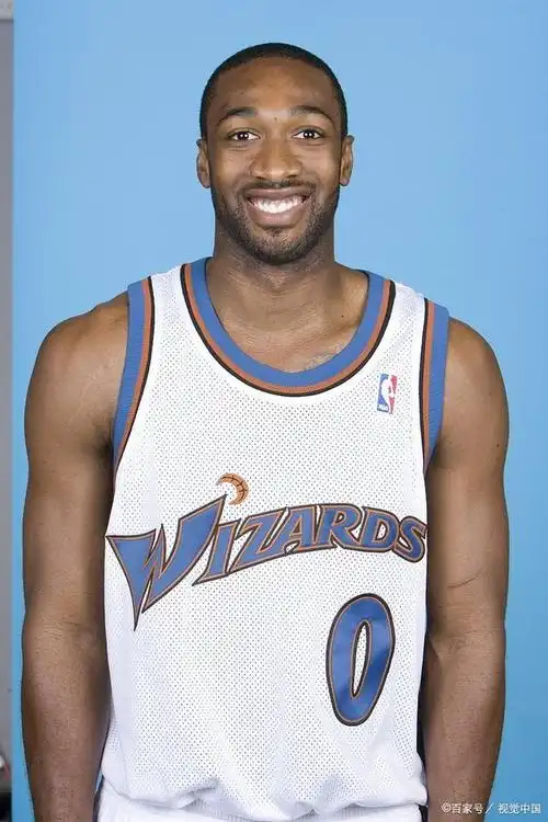 "零号特红"阿里纳斯建议改革进攻干扰球制度,提升篮球的观赏性