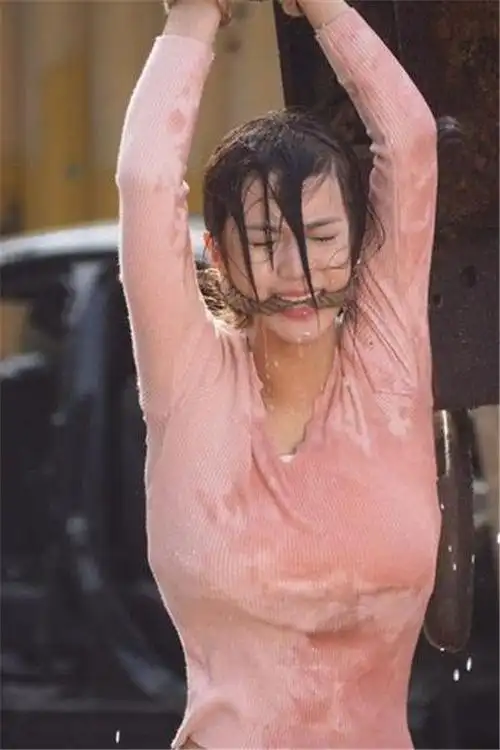 67被吊起来拍戏身上绑鞭炮她会成为第二个舒淇