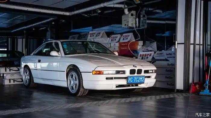 宝藏老车之12缸的翻灯宝马e31850ci