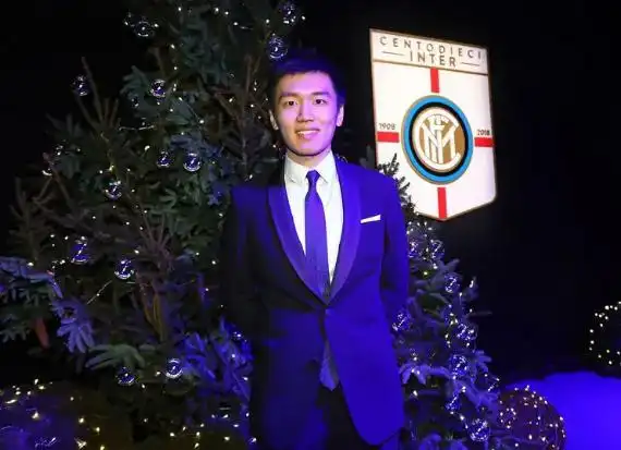 圣诞晚宴高歌,过31岁生日,又为国米赚500万欧|张康阳|国米|圣诞_新浪