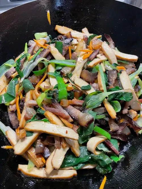 大葱豆干炒腊肉