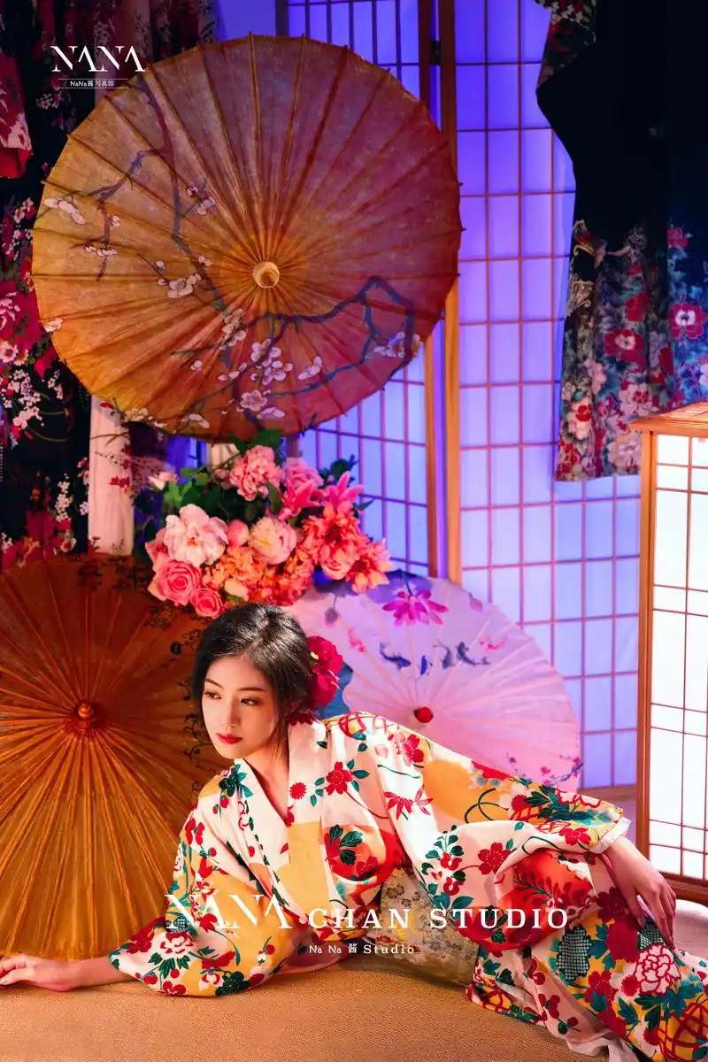 9492美丽邂逅:穿越时空的和服之美.9492拍照过程中,我 - 抖音