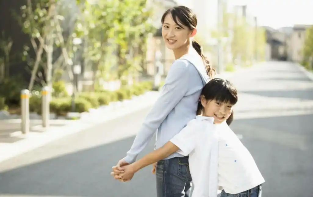 互动问答| 父爱缺席,单亲妈妈如何带好儿子?