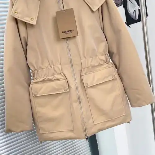 羽绒服  #burberry burberry女士可拆式连 - 抖音
