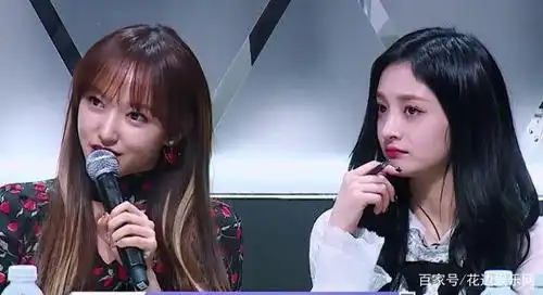 张艺兴周洁琼恋爱?同游泰国穿情侣装,曾是王思聪蔡徐坤绯闻女友