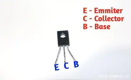 用一只d882晶体管制作的音频功率放大器,线路简单制作容易效果好
