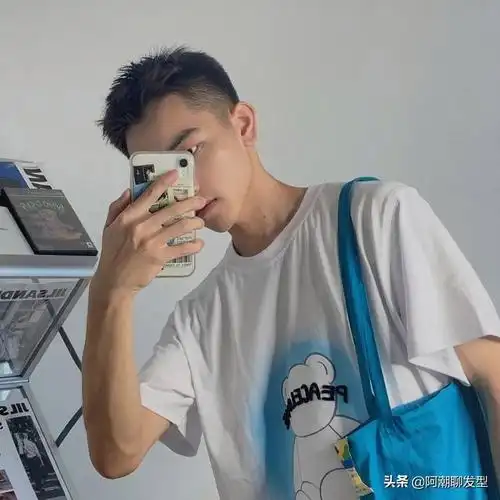 适合学生剪的短发女生帅气(开学季快到了推荐3款学生)(2)