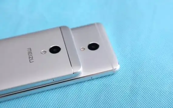 2月15号,也就是情人节的第二天,魅族在手机圈拔得头筹,召开2017年首场