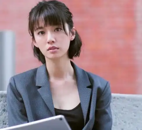 蔡思贝为什么叫发电机蔡思贝跟黄宗泽是什么关系