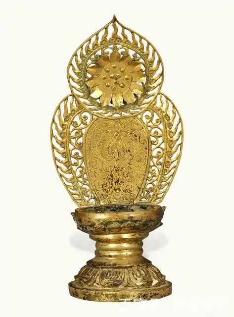 韩国国宝第79号:统一新罗时代纯金阿弥陀如来坐像