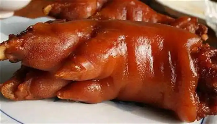 卤猪脚的做法及配料