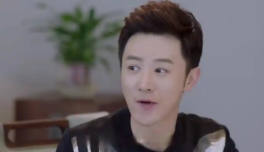 时间:20201201语言/字幕:汉语导演:白云默主演:张倬闻张雯李琳宋佳玲