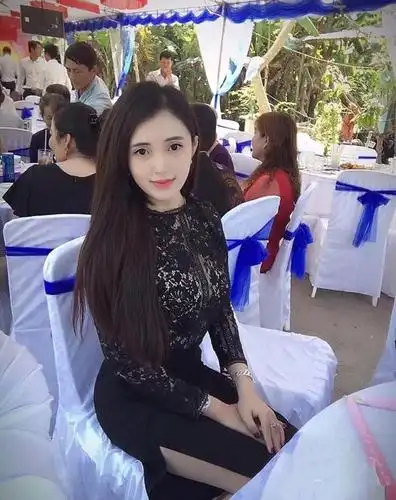 越南姑娘因高颜值成网红知道其真实身份后网友称在中国没人要