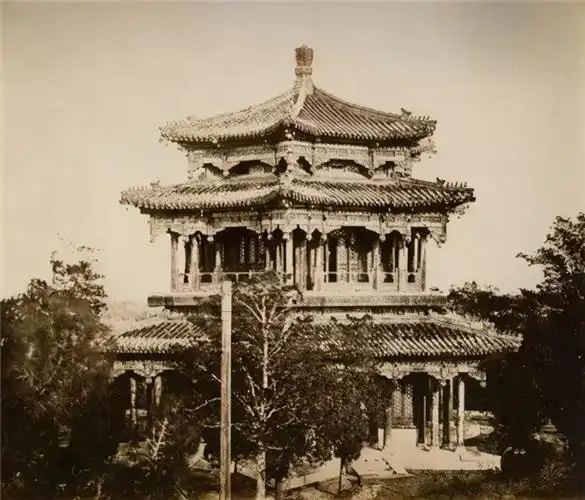 圆明园当年有多壮观英国摄影师拍了一组照片拍出170万高价