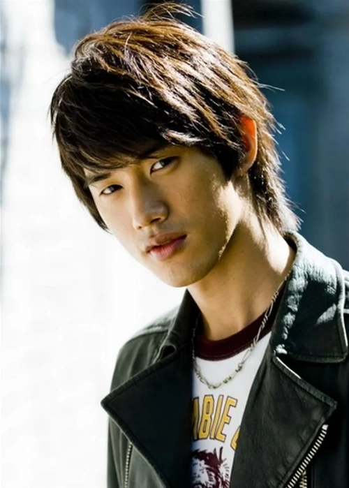 吴建飞从穷小子到周杰伦师弟还是铠甲勇士男主当爸后38岁还是很帅