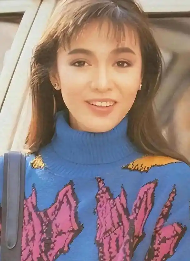 纪实"影后"郑裕玲:没有婚姻没有子女,但有很多很多的钱