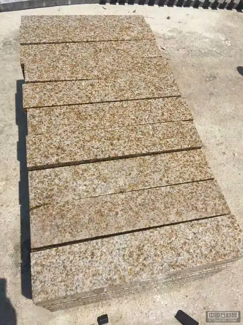 山东黄锈石水冲面花岗岩