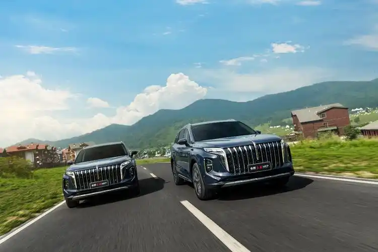 全新红旗hs7成都车展上市售价2558万3358万元