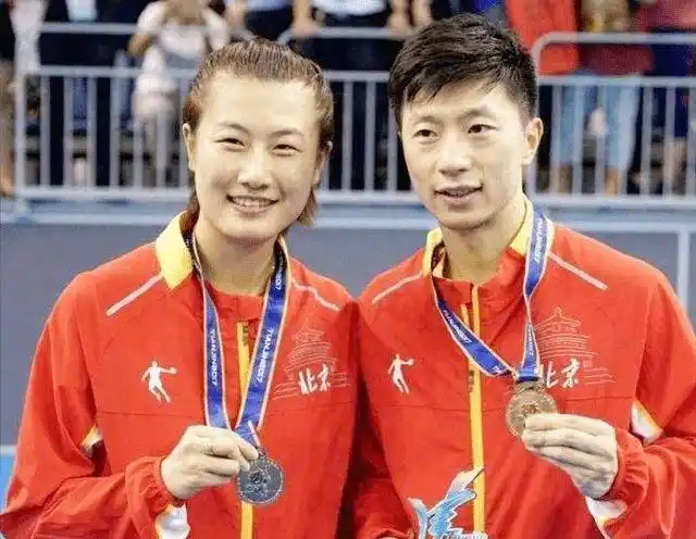 31岁丁宁恋情曝光刘诗雯送上祝愿心仪对象没想到是他