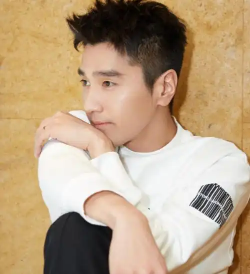 赵又廷个人资料及简历(赵又廷:前任个个都是大美女)