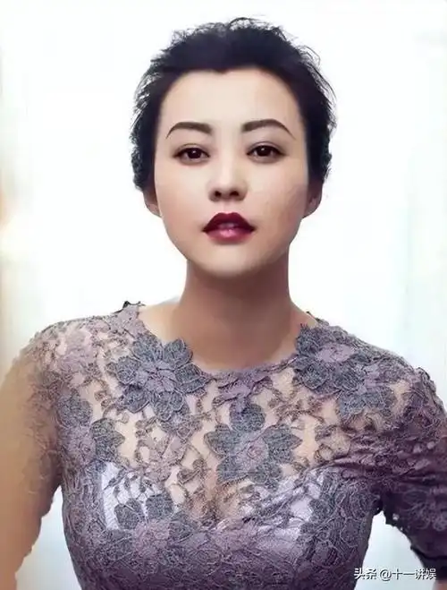 郝蕾:和刘烨离婚后,自己一个人养育双胞胎儿子,如今怎么样了