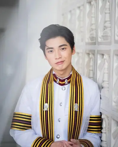 泰国男星pond,一位集帅气和实力于一身的朱拉学霸