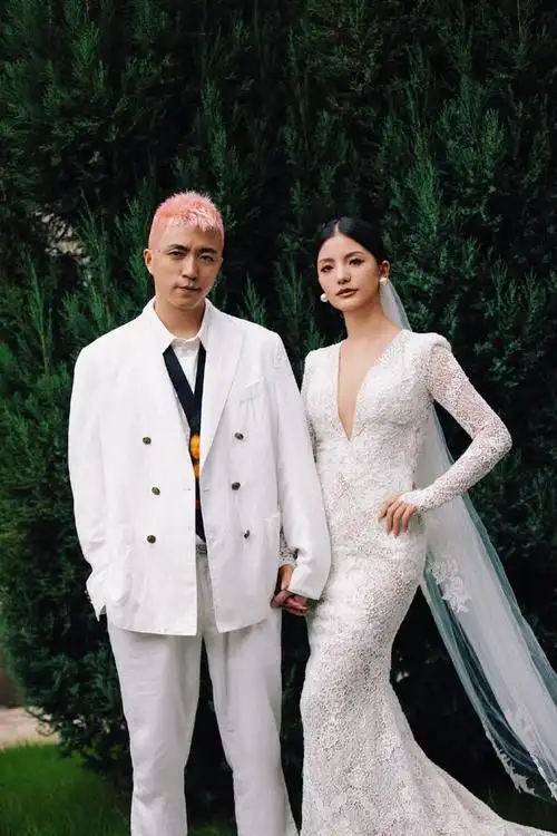 网友:迟到总比缺席好|甜蜜|恋情|求婚|jonyj_网易订阅