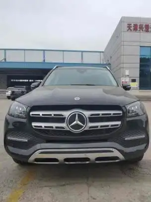 奔驰gls45023款gls4507座全景美规