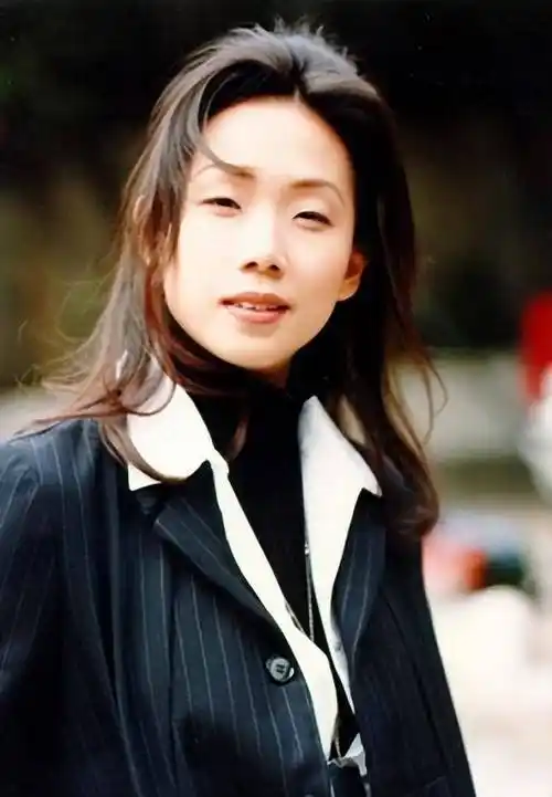 "一代天后"林忆莲,仅靠声音征服李宗盛,如今的她在最求什么