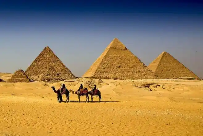 世界十大人工奇迹金字塔位列第一万里长城排第六