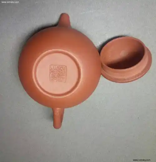 包老包老品,周成易,国家工艺美术师,中国工艺美术学会会员,多次在紫砂