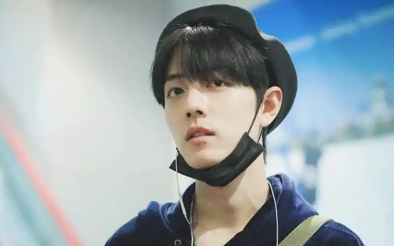 肖战档期满到装不下,转身又确定新角色,疑似《朱颜》视镜已过_王一博