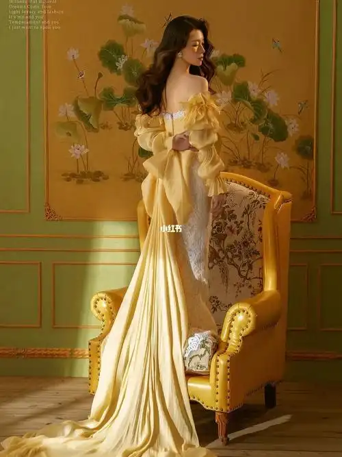 终于明白什么叫做美如画室内复古油画婚纱