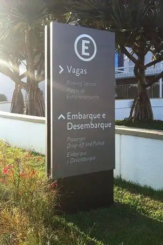 还在怕标识立牌形式单一吗创意立牌五十例分享