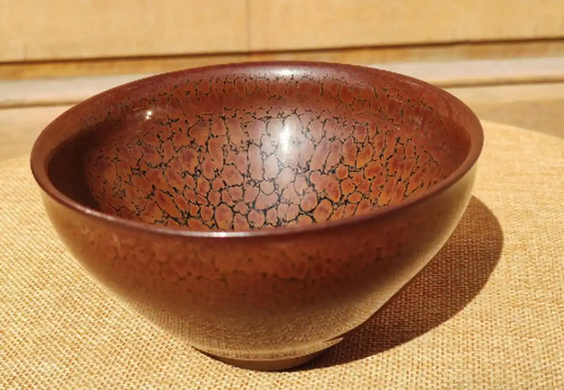 收藏#宋代金油滴供御建盏,造型优美,釉色温润如玉,包浆自然,品相完好