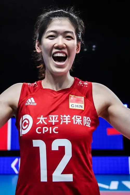 中国女排名单及号码及照片(中国女排2022世锦赛16人名单 位置 年龄