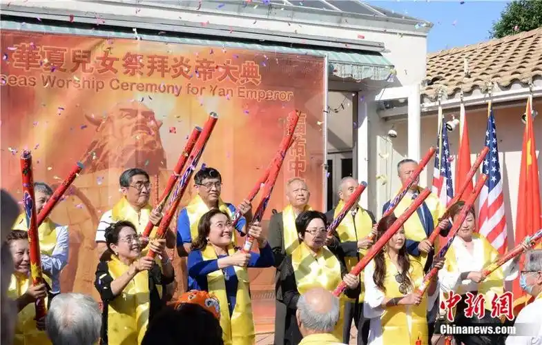 美国知名侨领张素久:"侨"如何搭建中外民间友好之桥?|东西问