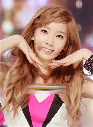 求泰妍的高清壁纸图片,要当做手机壁纸用,最好是漂亮点的