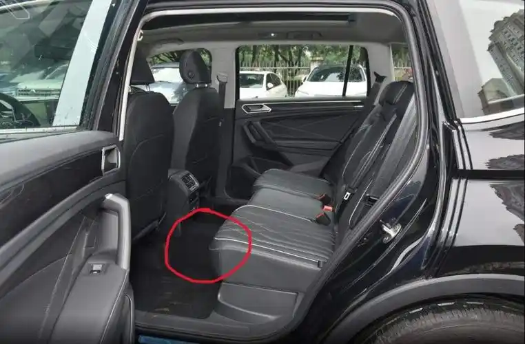 一直搞不明白途观l这台车,这后排凸起这么高,到底是5座设计还是4座