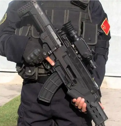 俄媒:中国将装备新型zh05智能步枪配电脑火控--军事--人民网