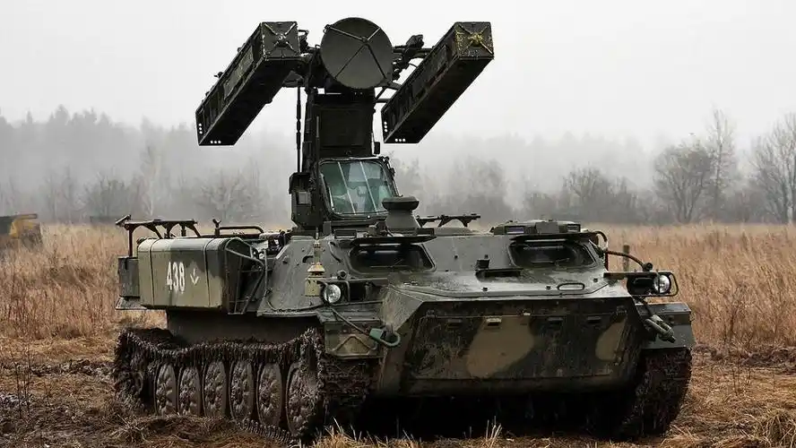 俄测试新式防空导弹,持续完成升级改造,性能稳步提升