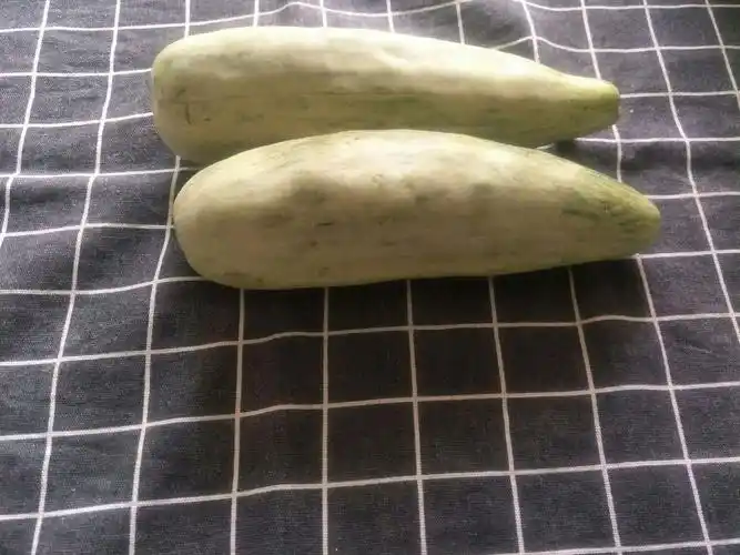 餐前水果                              牛角瓜