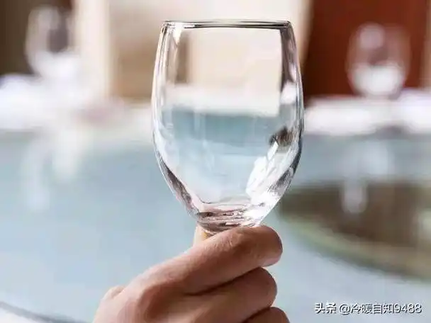 敬自己一杯酒您最想对自己说什么悟空问答