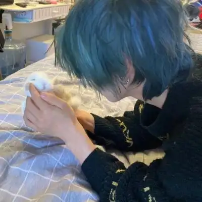 高清男生不露脸帅气的照片头像