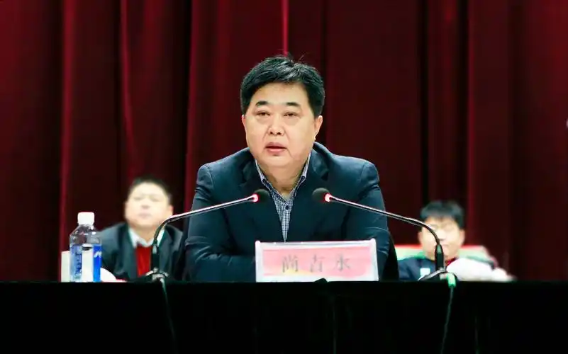 万达集团召开传达学习党的十九届六中全会精神暨年度