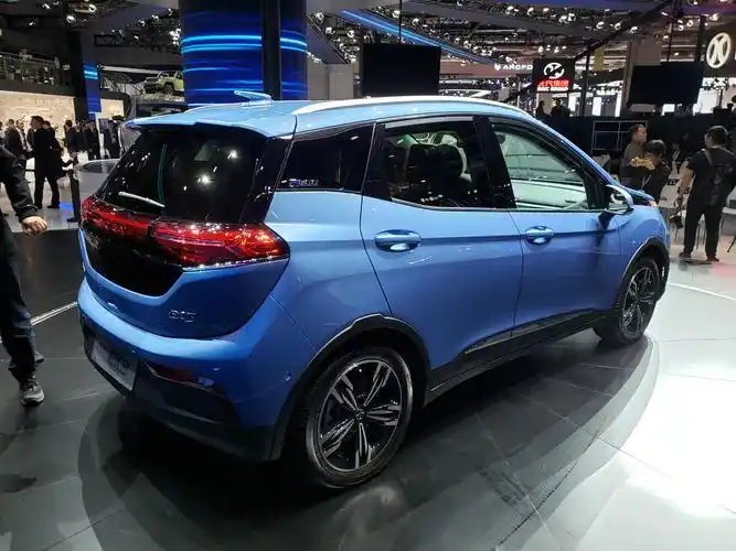 综合续航超500公里 北汽新能源ex3上市