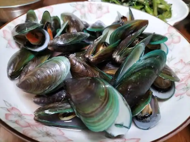 3岁孩子都能做的 清蒸青口螺>的做法