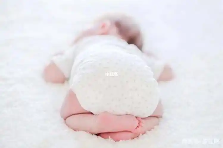 宝宝正确趴睡的好处!